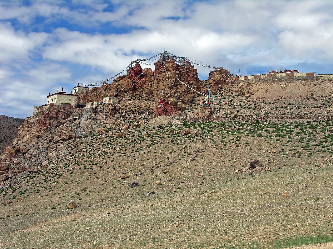 Tibet Kailash 07 Manasarovar 11 Chiu Gompa Outside